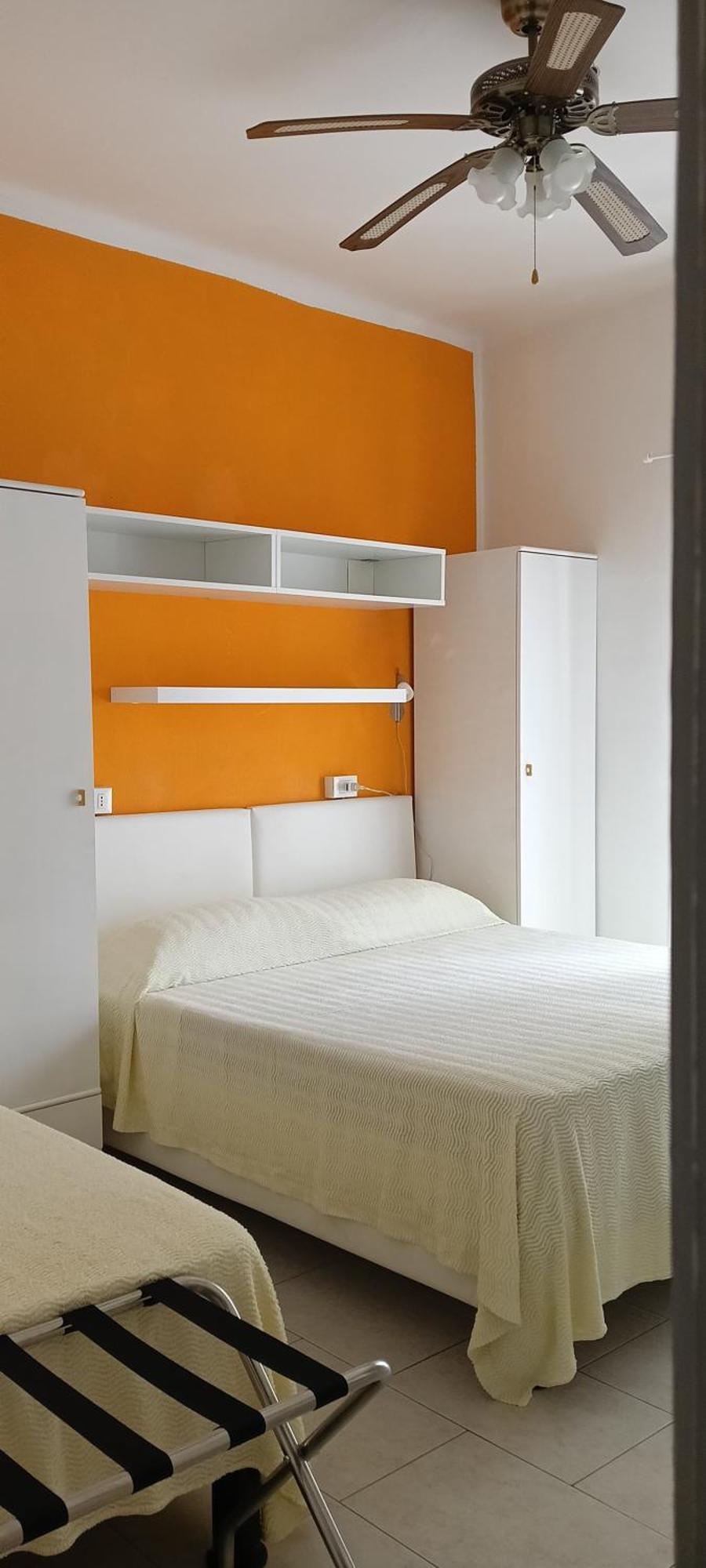 Piccolo Hotel Holiday Center Финале Лигуре Екстериор снимка